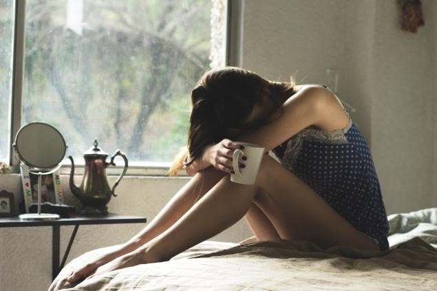 bipolar disorder, girl depressed